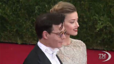 VIDEO: da Johnny Depp a Rihanna, parata di star al Met Gala a New York