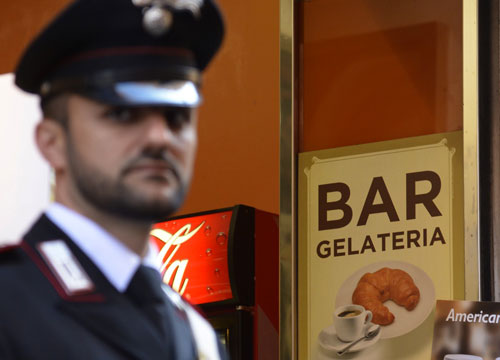 Scacco matto alla cosca “Gallico”. Beni confiscati, sigilli al bar Chigi Scacco matto alla cosca “Gallico”. Beni confiscati, sigilli al bar Chigi