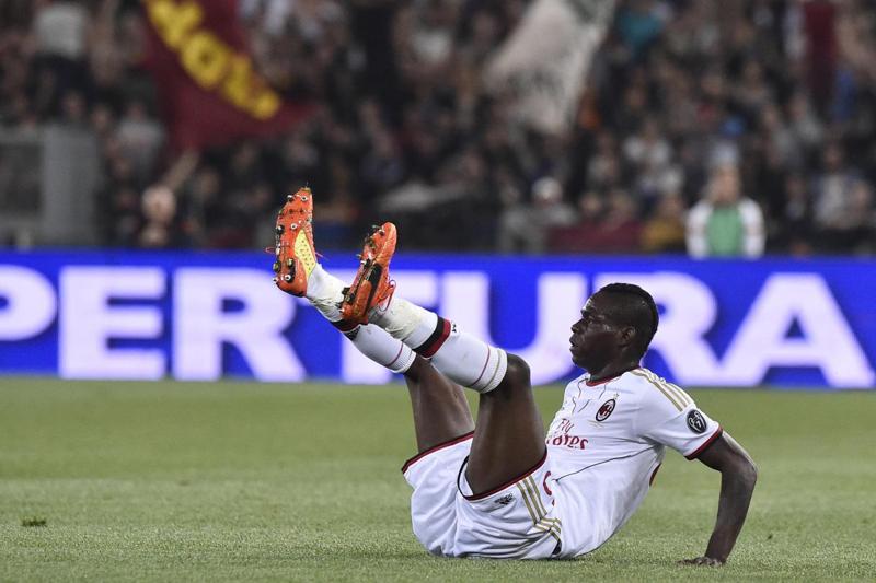 Il Milan fa il prezzo per vendere Balotelli (e trattenere De Sciglio) Il Milan fa il prezzo per vendere Balotelli (e trattenere De Sciglio)