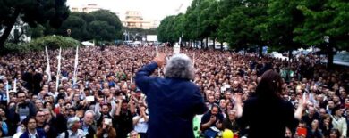 M5S, per Grillo bagno di folla a Bari. Effetto domino sulle Comunali?