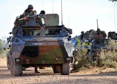 Mali, ucciso un legionario. L’Eliseo manda tremila soldati