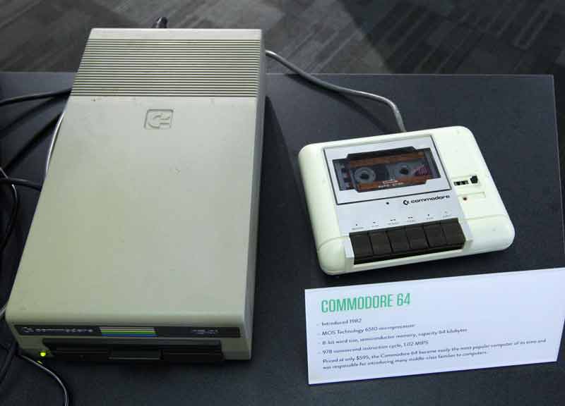Sony, il grande ritorno delle cassette. Un tuffo nel passato in 10 oggetti tech Sony, il grande ritorno delle cassette. Un tuffo nel passato in 10 oggetti tech