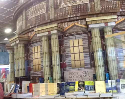 Grande folla al Salone di Torino – Le immagini Grande folla al Salone di Torino – Le immagini