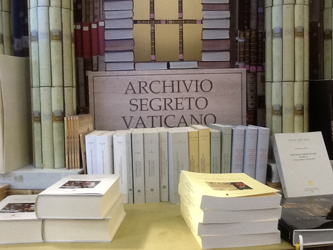 Grande folla al Salone di Torino – Le immagini Grande folla al Salone di Torino – Le immagini