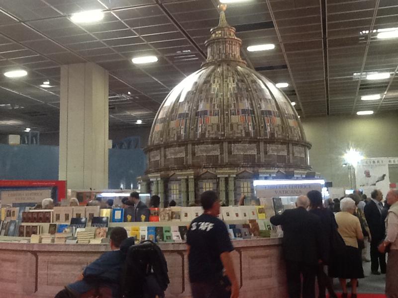 Grande folla al Salone di Torino – Le immagini Grande folla al Salone di Torino – Le immagini