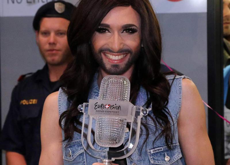 Galleria foto 'Conchita vince all’Eurovision tra le polemiche e “rilancia il valore della tolleranza”' - foto 1