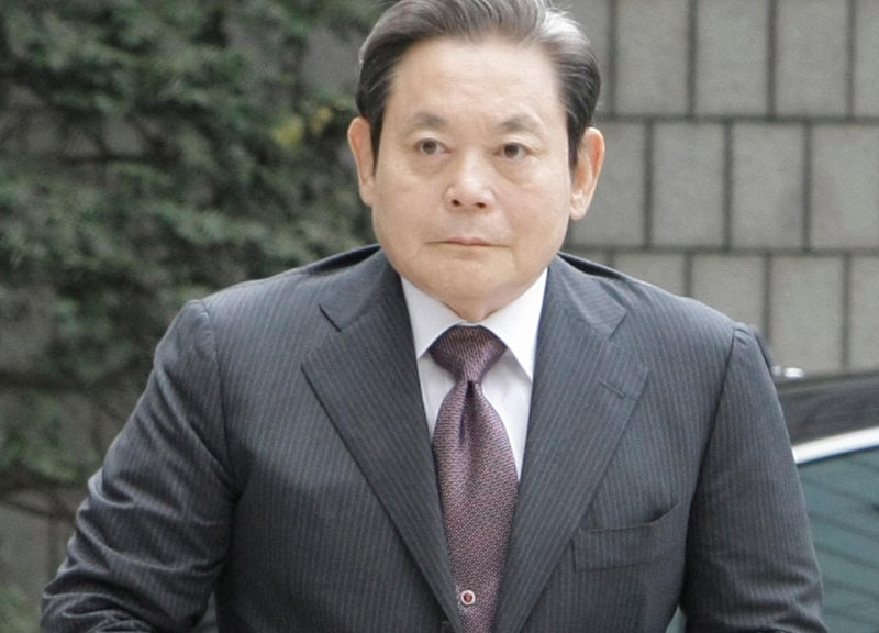 Infarto per il patron di Samsung. “Condizioni stabili” Infarto per il patron di Samsung. “Condizioni stabili”