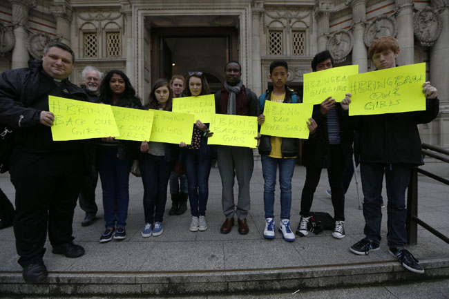Giovani nigeriane “convertite all’Islam”. Boko Haram: “Scambio di prigionieri” Giovani nigeriane “convertite all’Islam”. Boko Haram: “Scambio di prigionieri”