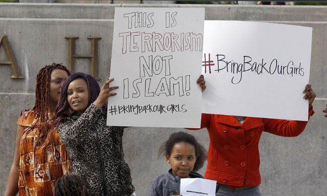 Giovani nigeriane “convertite all’Islam”. Boko Haram: “Scambio di prigionieri” Giovani nigeriane “convertite all’Islam”. Boko Haram: “Scambio di prigionieri”
