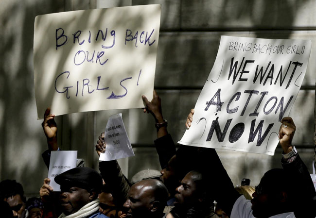 Giovani nigeriane “convertite all’Islam”. Boko Haram: “Scambio di prigionieri” Giovani nigeriane “convertite all’Islam”. Boko Haram: “Scambio di prigionieri”