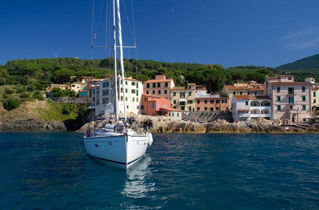 Mare, ecco le Bandiere blu 2014. Tutte le spiagge top Mare, ecco le Bandiere blu 2014. Tutte le spiagge top