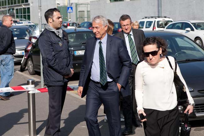 Expo, Renzi contestato a Milano. “Lo Stato è più forte dei ladri” Expo, Renzi contestato a Milano. “Lo Stato è più forte dei ladri”