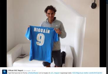 Rafa Benitez vuole Pazzini per il nuovo Napoli