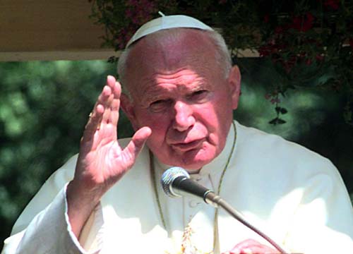 Ucciso dalla “Croce” di Wojtyla: 13 indagati per omicidio colposo Ucciso dalla “Croce” di Wojtyla: 13 indagati per omicidio colposo