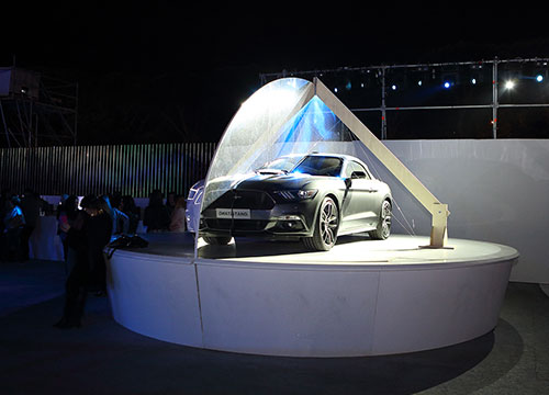Ford Mustang, una notte al Foro. Al super tennis gioca la muscle-car