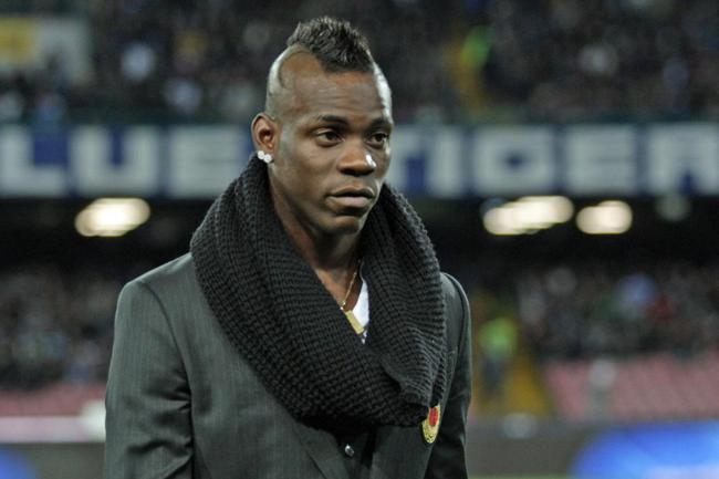 Balotelli derubato fuori dall’Hollywood: Mario va a caccia del ladro Balotelli derubato fuori dall’Hollywood: Mario va a caccia del ladro