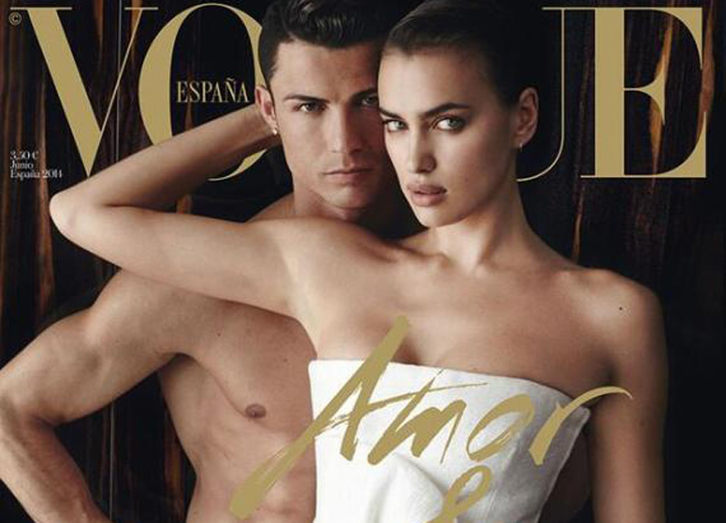 C.Ronaldo si mette la Scarpa d’oro e si spoglia: nudo con Irina sul magazine Vogue C.Ronaldo si mette la Scarpa d’oro e si spoglia: nudo con Irina sul magazine Vogue