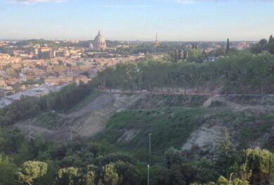 Scoppiati di traffico: l’ira dei vip. Claudia Gerini guida la rivolta