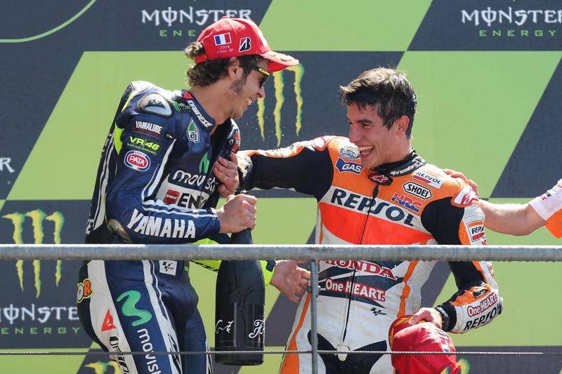 Rossi, ora ci crede: “Mugello al momento giusto per fregare Marquez” Rossi, ora ci crede: “Mugello al momento giusto per fregare Marquez”