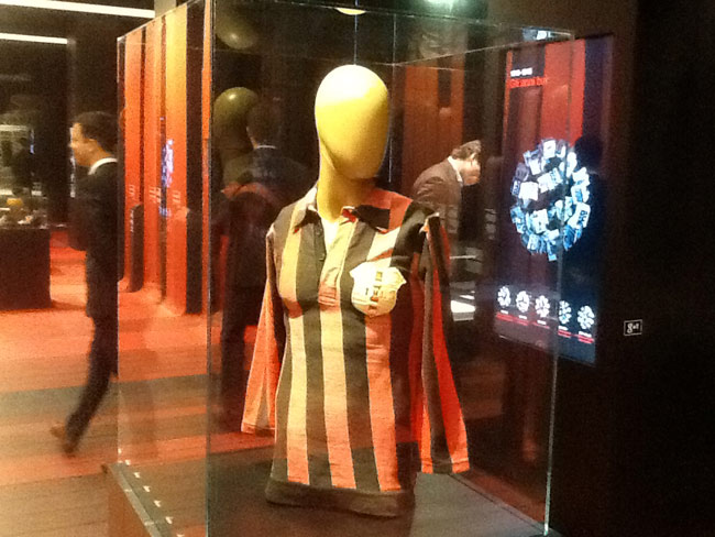 Casa Milan, Seedorf si raccomanda a Paolo B. Da Cracco a Sheva: ecco i presenti. LE FOTO Casa Milan, Seedorf si raccomanda a Paolo B. Da Cracco a Sheva: ecco i presenti. LE FOTO