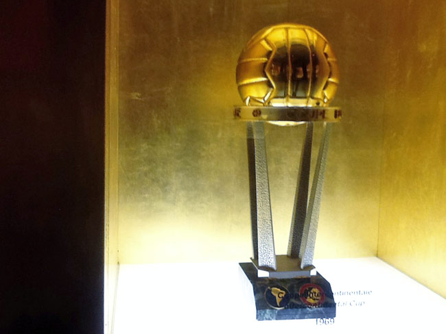 Casa Milan, Seedorf si raccomanda a Paolo B. Da Cracco a Sheva: ecco i presenti. LE FOTO Casa Milan, Seedorf si raccomanda a Paolo B. Da Cracco a Sheva: ecco i presenti. LE FOTO