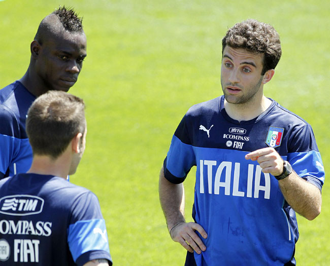 Insulti razzisti a Balotelli: “Negro di m…”. Lui: “Vi spacco il muso