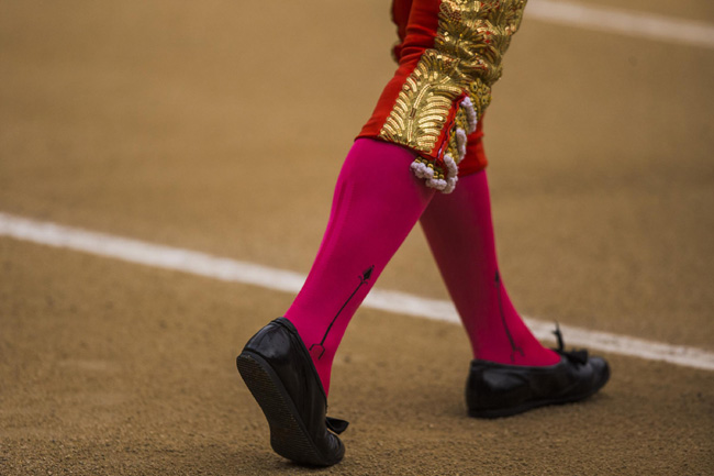 Madrid, corrida sospesa: incornati tre toreri