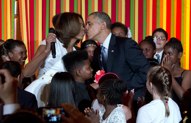 Michelle Obama lancia “Turnaround Arts”: a scuola tra musica e arte Michelle Obama lancia “Turnaround Arts”: a scuola tra musica e arte