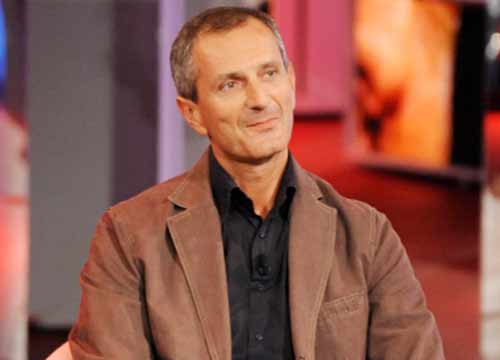 Carofiglio e il ritorno dell’avvocato Guerrieri. Ma con Stile Libero… Parla lo scrittore più conteso