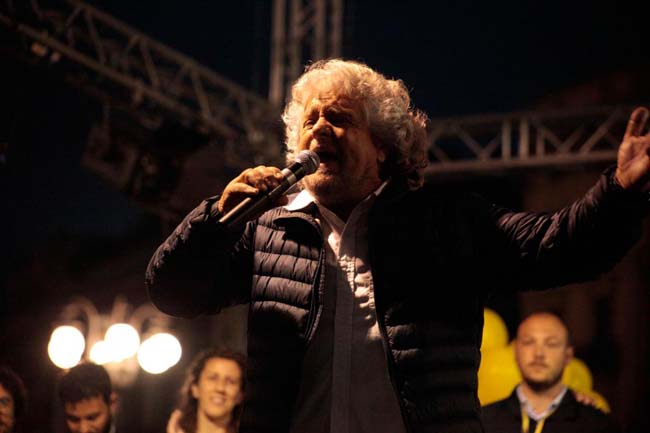 Renzi: “Nessun dubbio, vinciamo noi”. Grillo: “Cattivissimi, ma non violenti”