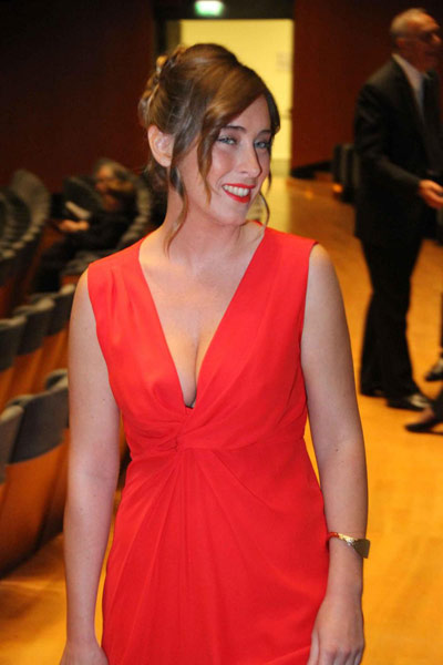 Scendono i pantaloni della ministra Boschi… Foto Scendono i pantaloni della ministra Boschi… Foto