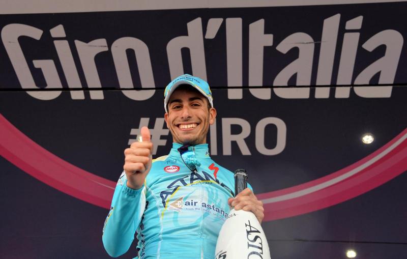 Fabio Aru spettacolare: incendia il Giro sulle salite di Pantani Fabio Aru spettacolare: incendia il Giro sulle salite di Pantani