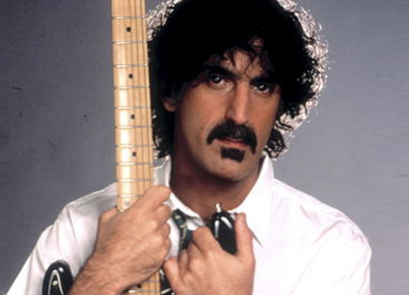 Altro che musica, Frank Zappa è un filosofo contemporaneo Altro che musica, Frank Zappa è un filosofo contemporaneo