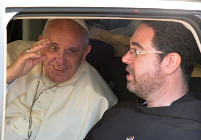Papa in Terra Santa: mai più terroristi nel mondo Papa in Terra Santa: mai più terroristi nel mondo