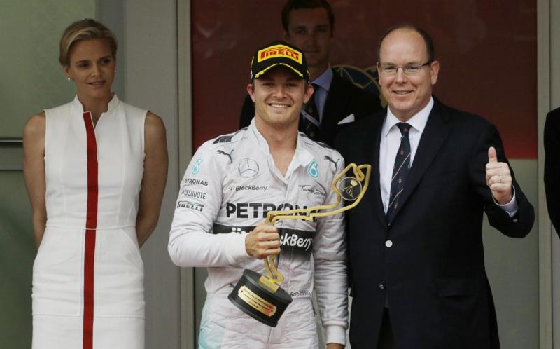 Alto Adige, incidente tra Rosberg e un altro pilota: due feriti Alto Adige, incidente tra Rosberg e un altro pilota: due feriti