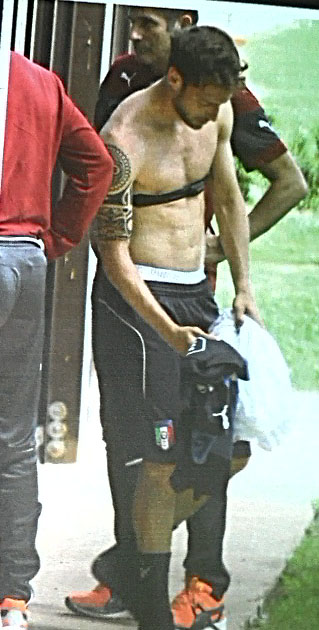Balotelli, Pirlo e… la nazionale italiana paparazzata in mutande