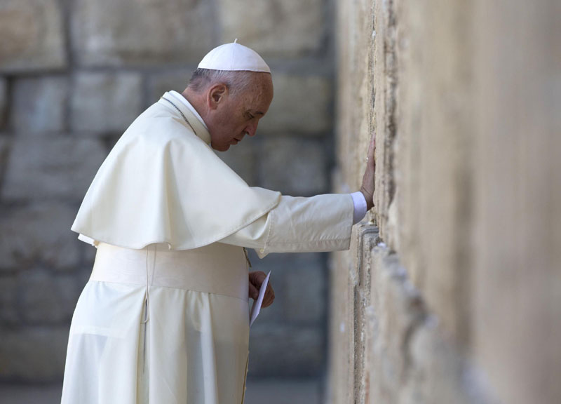 Padre Lombardi: “Si terrà l’8 giugno il vertice di preghiera per il Medioriente” Padre Lombardi: “Si terrà l’8 giugno il vertice di preghiera per il Medioriente”