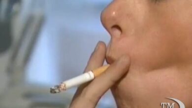 VIDEO: il fumo “danneggia la schiena” rovinando dischi intervertebrali