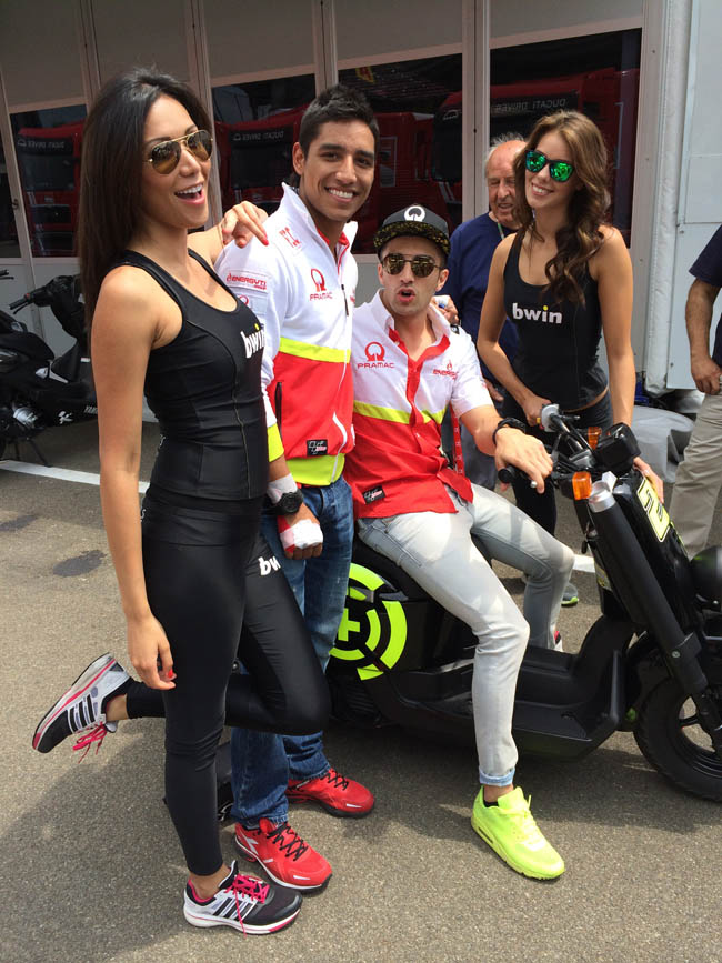 Mugello, lo spettacolo delle ragazze Bwin. Guarda tutte le foto