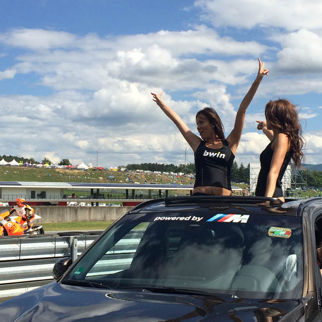 Mugello, lo spettacolo delle ragazze Bwin. Guarda tutte le foto