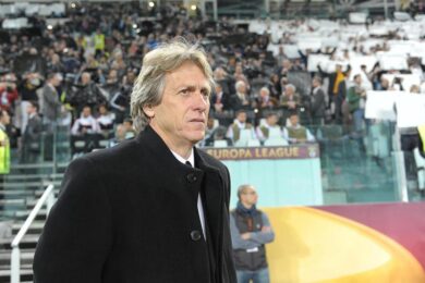 Jorge Jesus rivela: “Ho detto no al Milan”. Silvio: “Balotelli? Vedremo…”