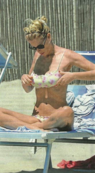 Alessia Marcuzzi, Extreme Makeover e bikini hot