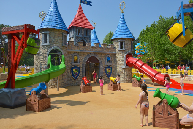 Dalla nuova area Prezzemolo Land all’adrenalina pura: il Gardaland reportage Dalla nuova area Prezzemolo Land all’adrenalina pura: il Gardaland reportage
