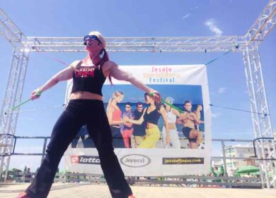 Il nuovo fitness si chiama “Pound”: si balla con le bacchette