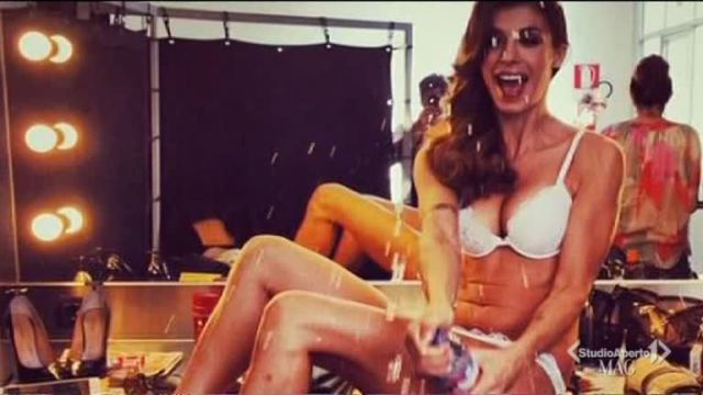 Brune o bionde? Ecco il segreto. E ora piacciono le “bronde”. VIDEO Brune o bionde? Ecco il segreto. E ora piacciono le “bronde”. VIDEO