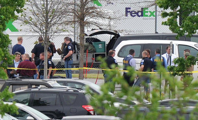 Canada/ Uccide 3 poliziotti e ne ferisce 2, è caccia all’uomo. Foto