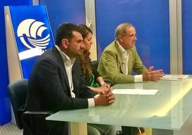 Ballottaggi, Civati abbraccia Decaro. Querela e televeleni con Di Paola