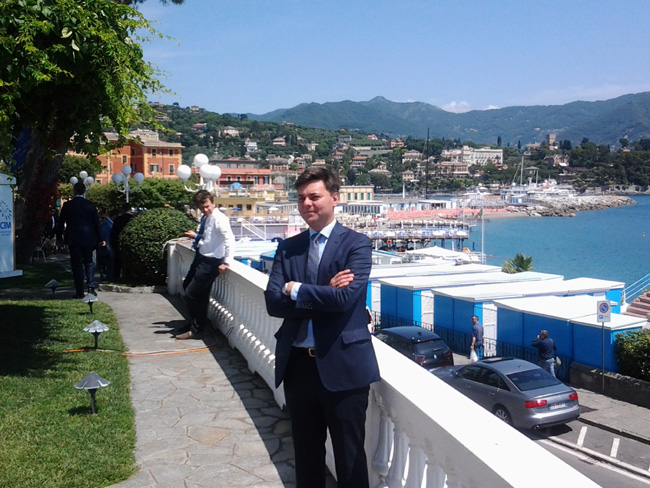 “Via da Confindustria chi lascia l’Italia. Fiducia a tempo a Renzi” “Via da Confindustria chi lascia l’Italia. Fiducia a tempo a Renzi”