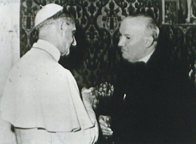 Ombre sul (quasi) beato Papa Paolo VI. “Legato a massoneria e servizi”