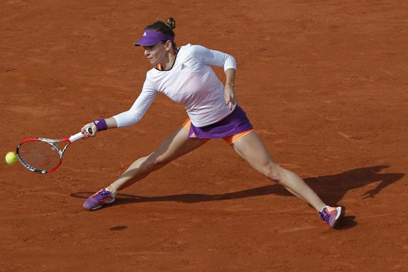 Simona Halep sfida la Sharapova e le domande sul seno